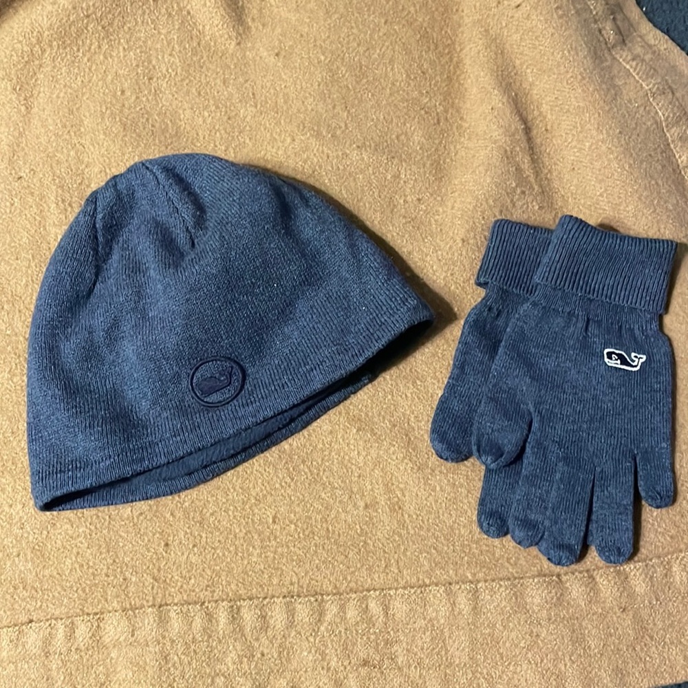 Vineyard Vines Blue hat/glove set kids